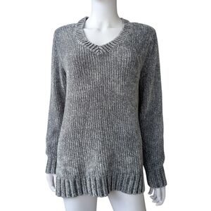 Orvis Heather Gray V-Neck Sweater